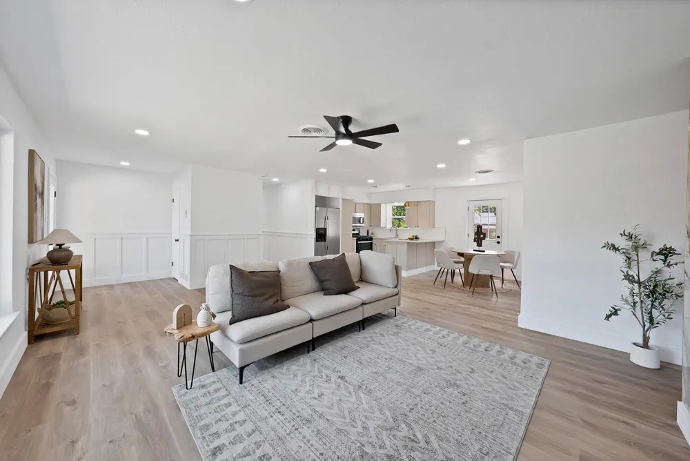 112 Laurel Street Lancaster, TX 75134