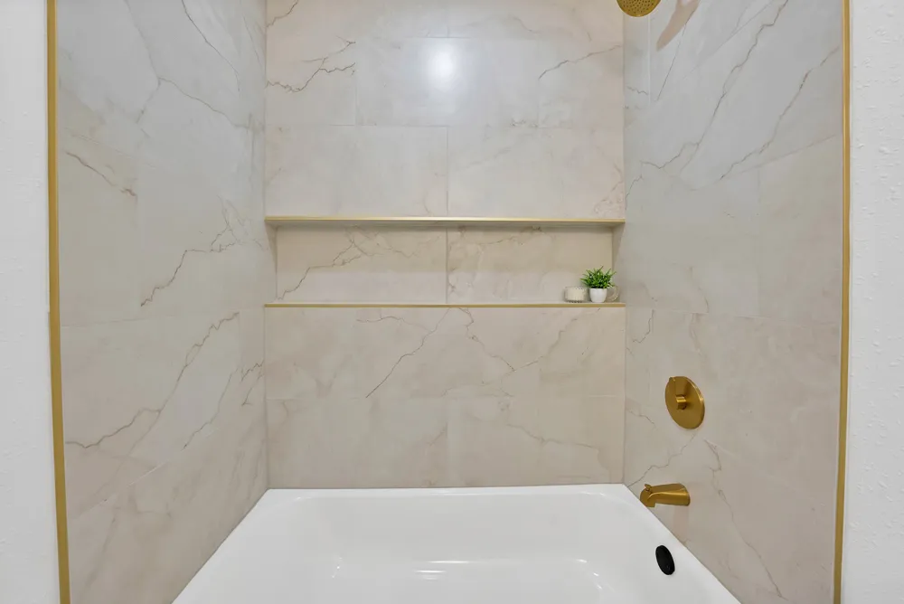112 Laurel Street Lancaster, TX 75134
