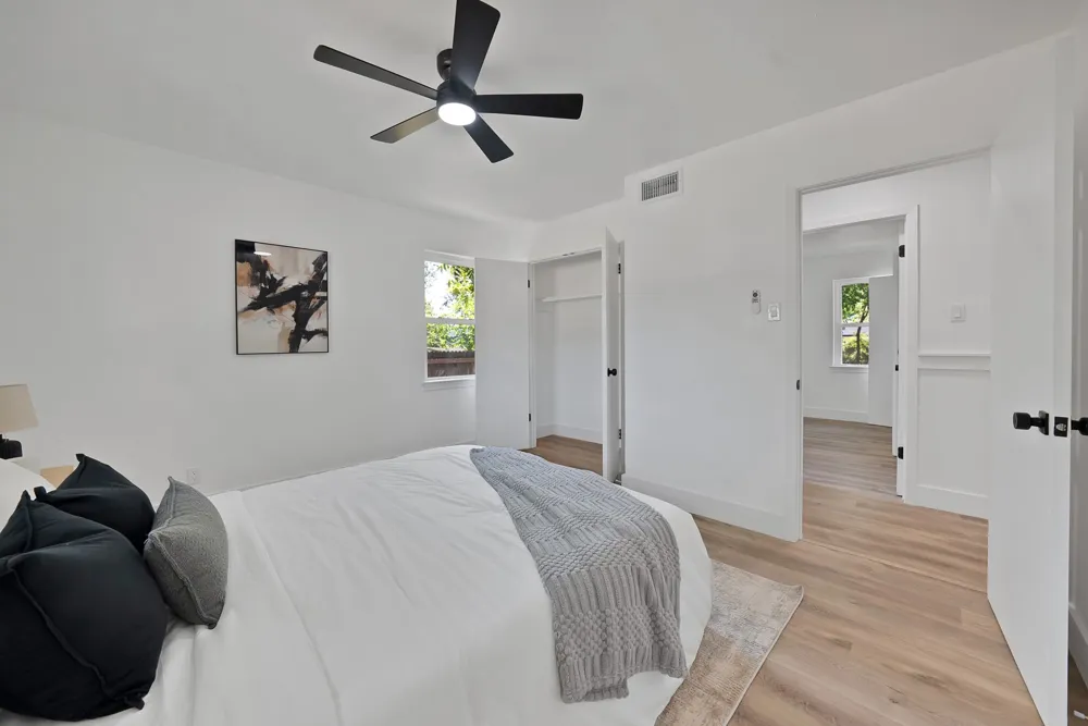112 Laurel Street Lancaster, TX 75134