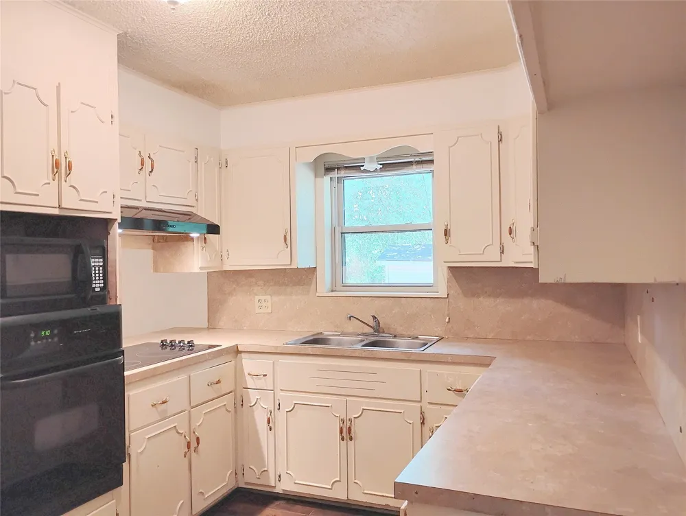 2922 Stafford Drive Denison, TX 75020