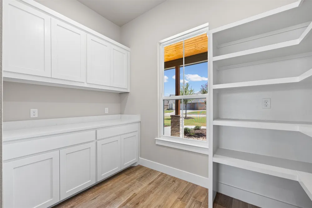 6657 Pinehurst Drive Granbury, TX 76049