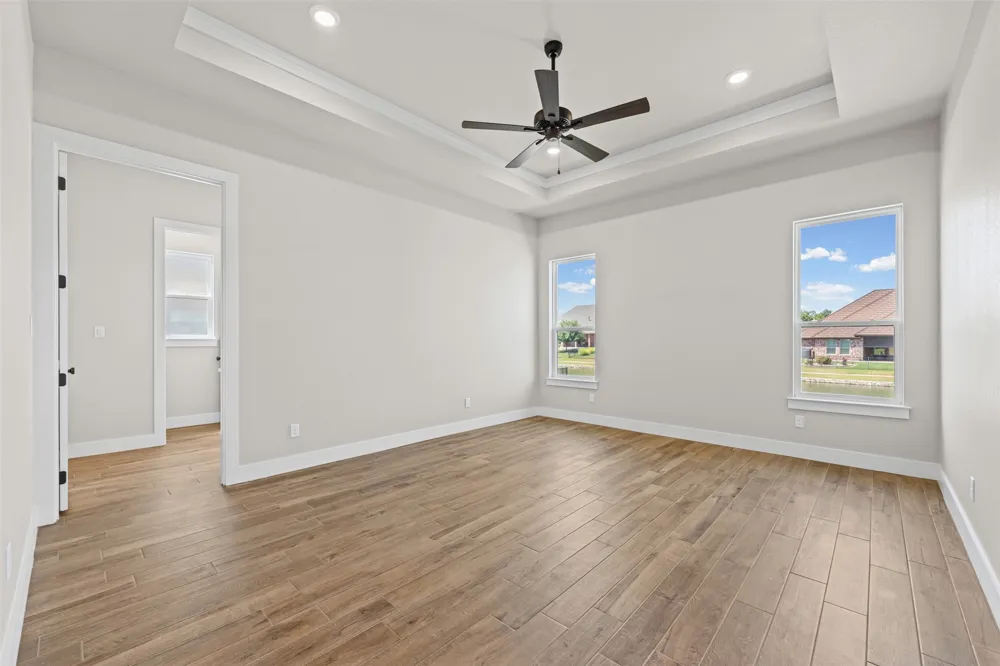 6657 Pinehurst Drive Granbury, TX 76049