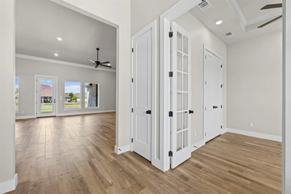 6657 Pinehurst Drive Granbury, TX 76049
