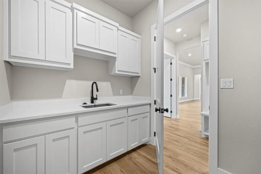 6657 Pinehurst Drive Granbury, TX 76049