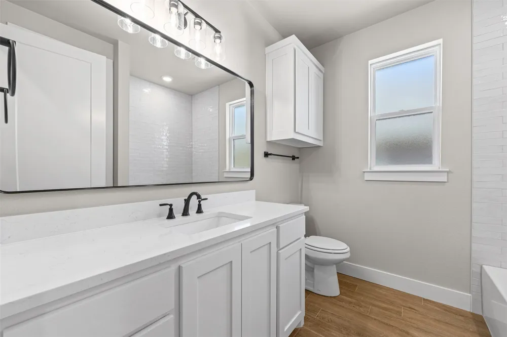 6657 Pinehurst Drive Granbury, TX 76049