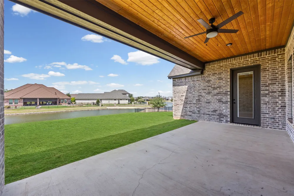 6657 Pinehurst Drive Granbury, TX 76049
