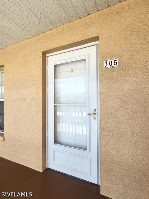Victoria Lane #305