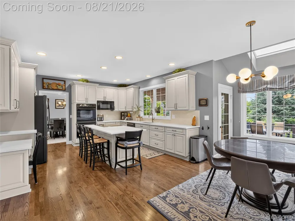 24948 Hadlock Drive Novi City, MI 48374