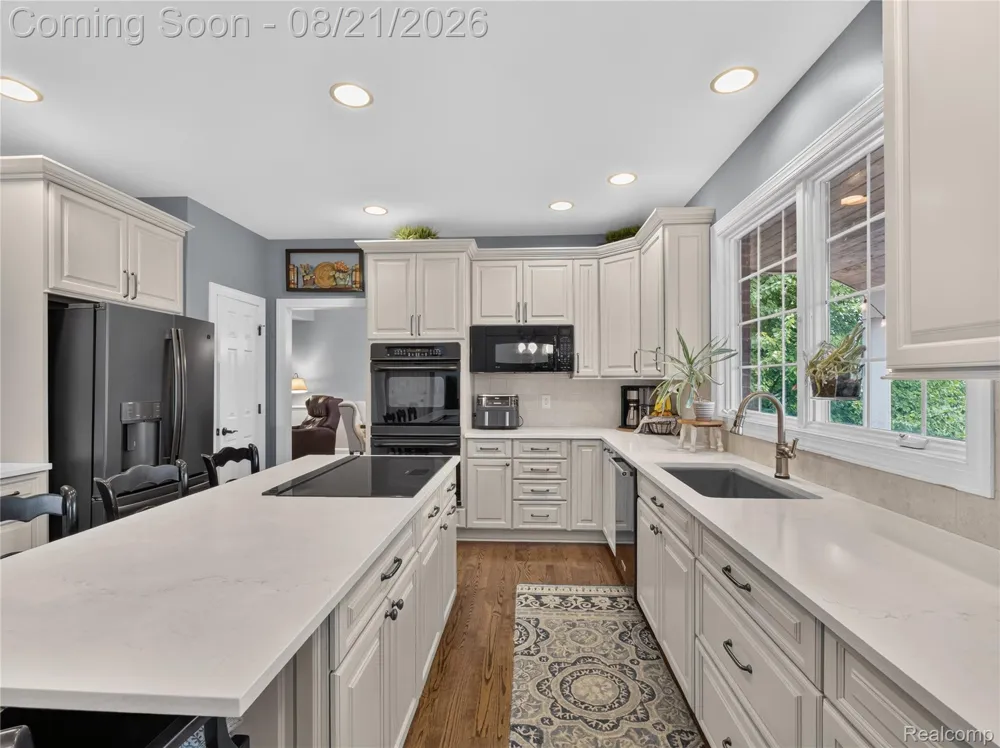 24948 Hadlock Drive Novi City, MI 48374