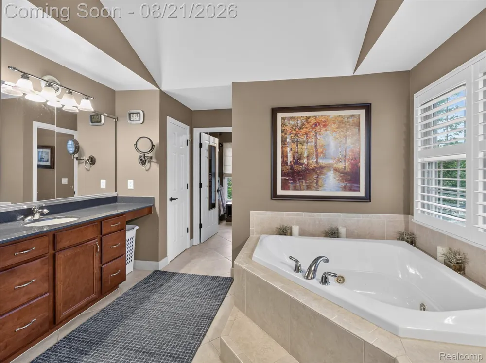 24948 Hadlock Drive Novi City, MI 48374