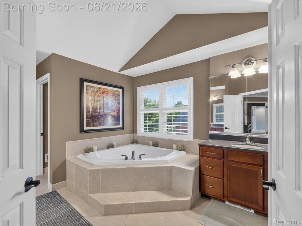 24948 Hadlock Drive Novi City, MI 48374