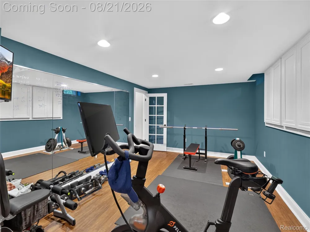 24948 Hadlock Drive Novi City, MI 48374