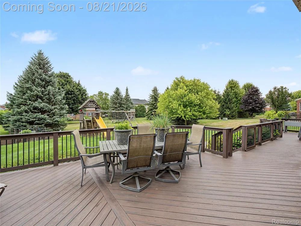 24948 Hadlock Drive Novi City, MI 48374