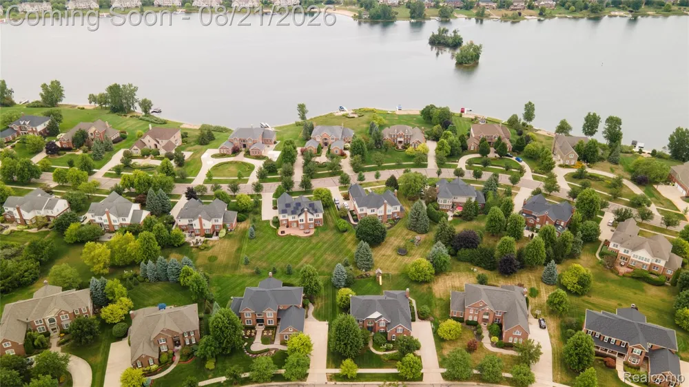 24948 Hadlock Drive Novi City, MI 48374