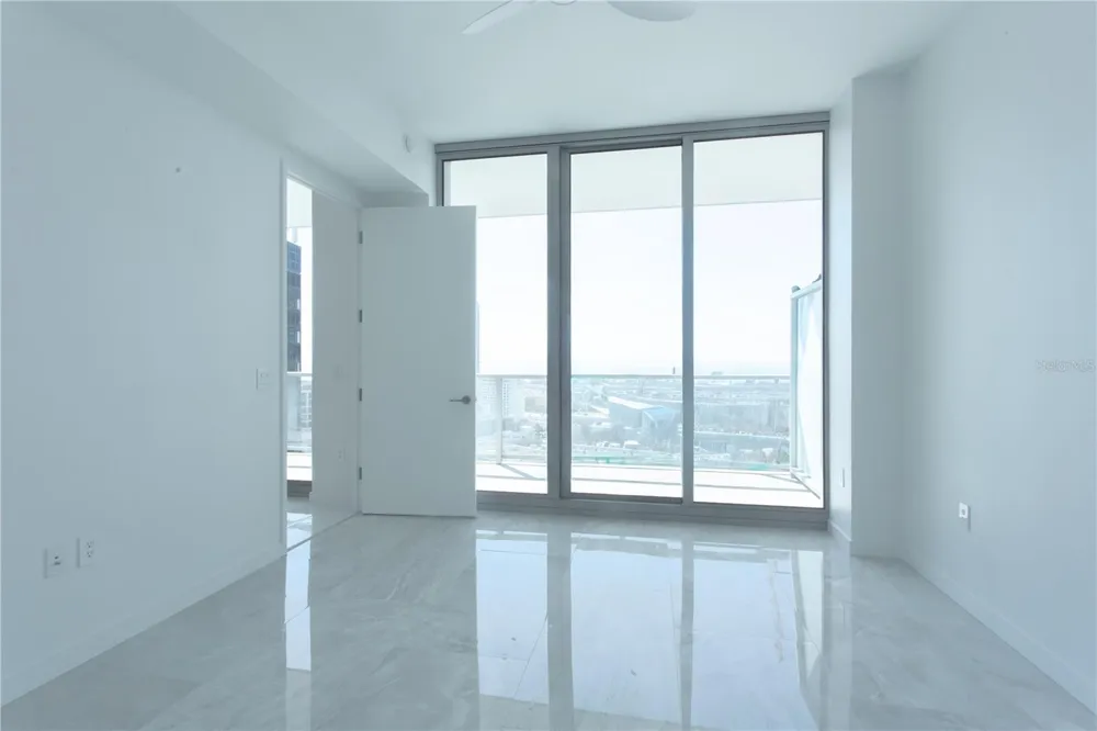 400 CENTRAL AVENUE #1806 St Petersburg, FL 33701