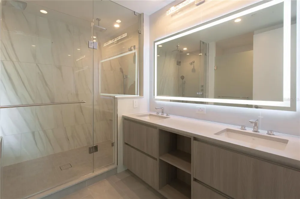 400 CENTRAL AVENUE #1806 St Petersburg, FL 33701