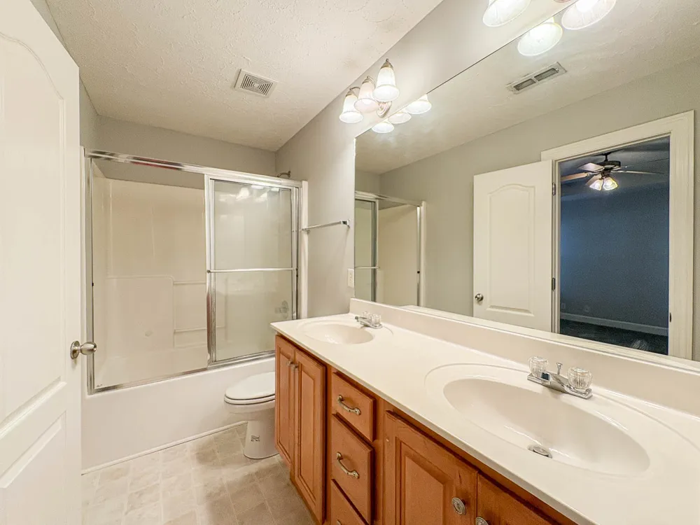 2539 Claymore Run Murfreesboro, TN 37130