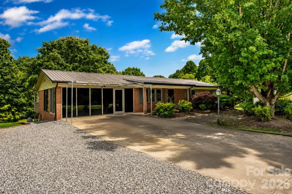 201 Sigmon Road Statesville, NC 28677
