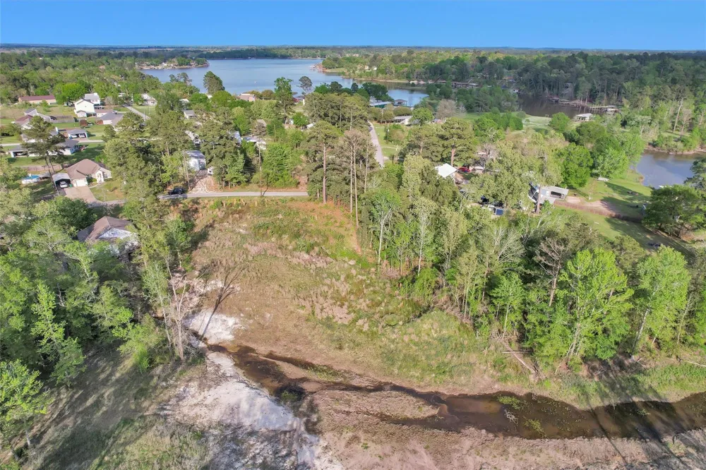 8 Lake Shore Lane Huntsville, TX 77320