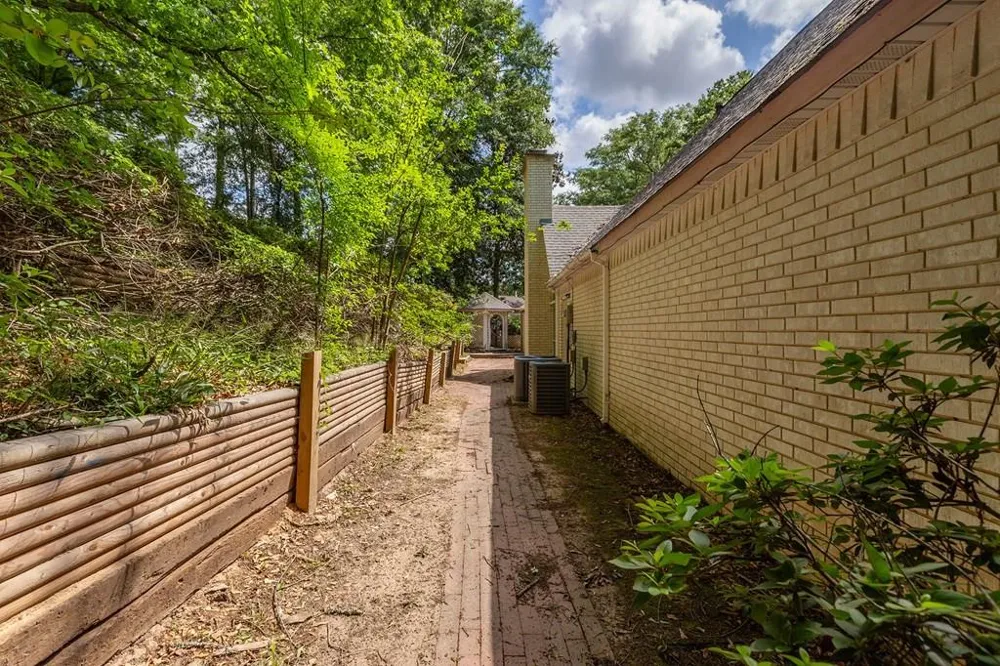 555 Willow Drive Jasper, TX 75951