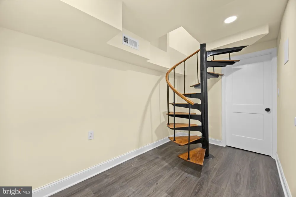 536 BRICE STREET Baltimore, MD 21223