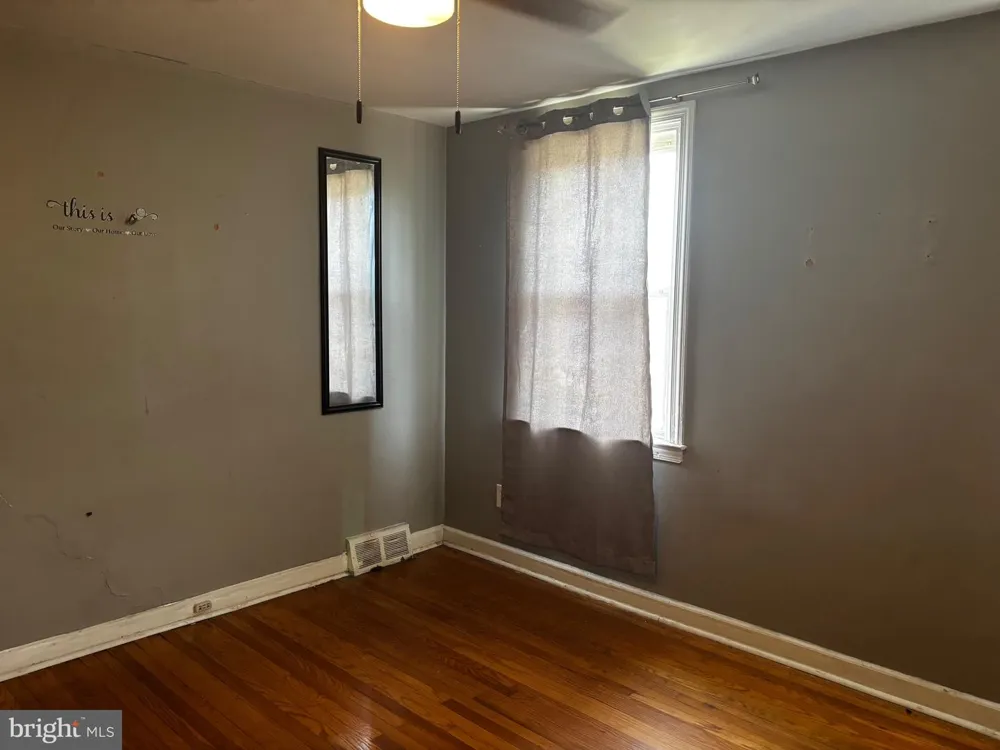 5942 B STREET Philadelphia, PA 19120