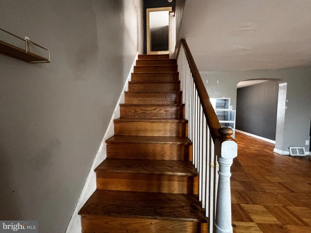 5942 B STREET Philadelphia, PA 19120