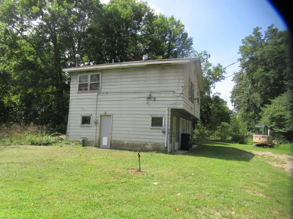437 Broadway Street Cassopolis, MI 49031