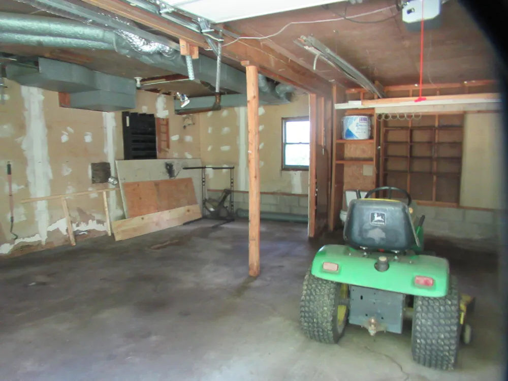 437 Broadway Street Cassopolis, MI 49031