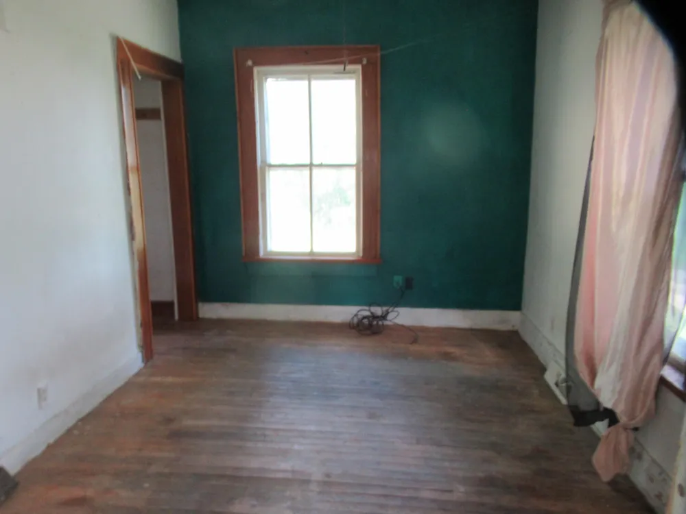 437 Broadway Street Cassopolis, MI 49031