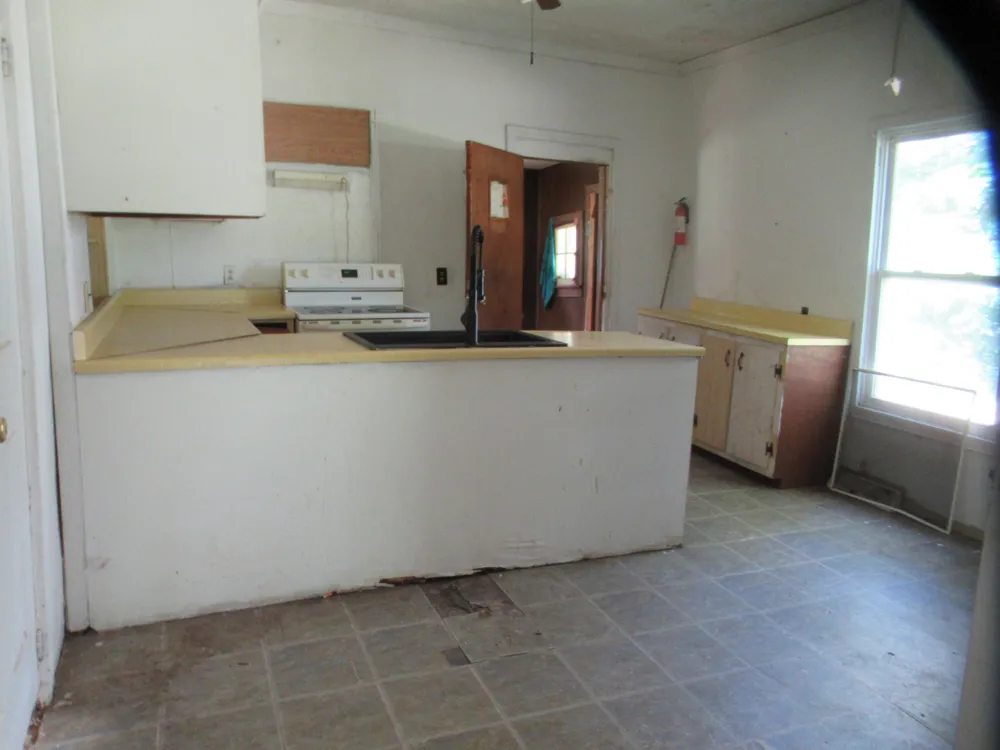437 Broadway Street Cassopolis, MI 49031