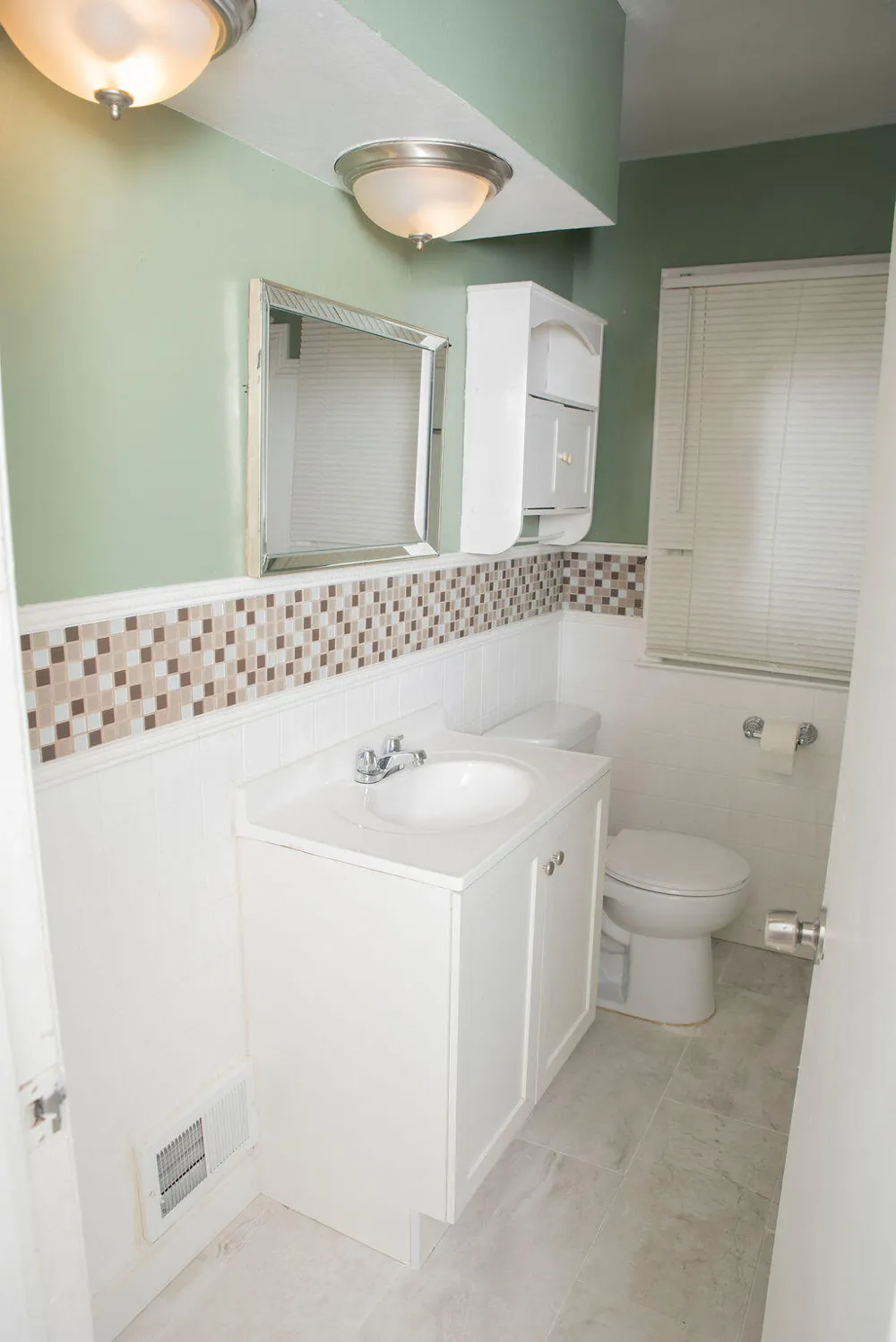 17685 Denby Street Redford, MI 48240