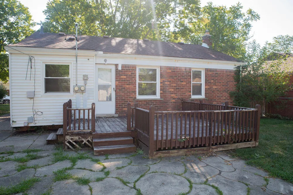 17685 Denby Street Redford, MI 48240