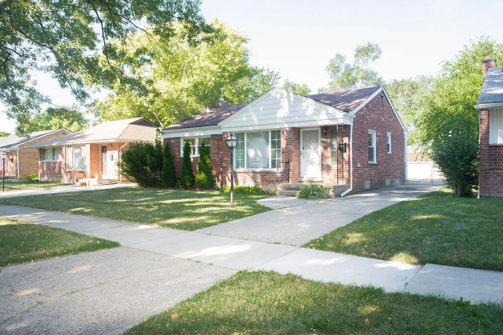 17685 Denby Street Redford, MI 48240