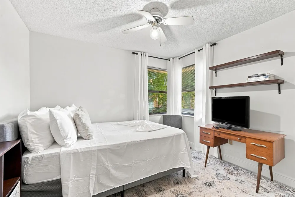 4111 CORAL TREE CIRCLE #321 Coconut Creek, FL 33073