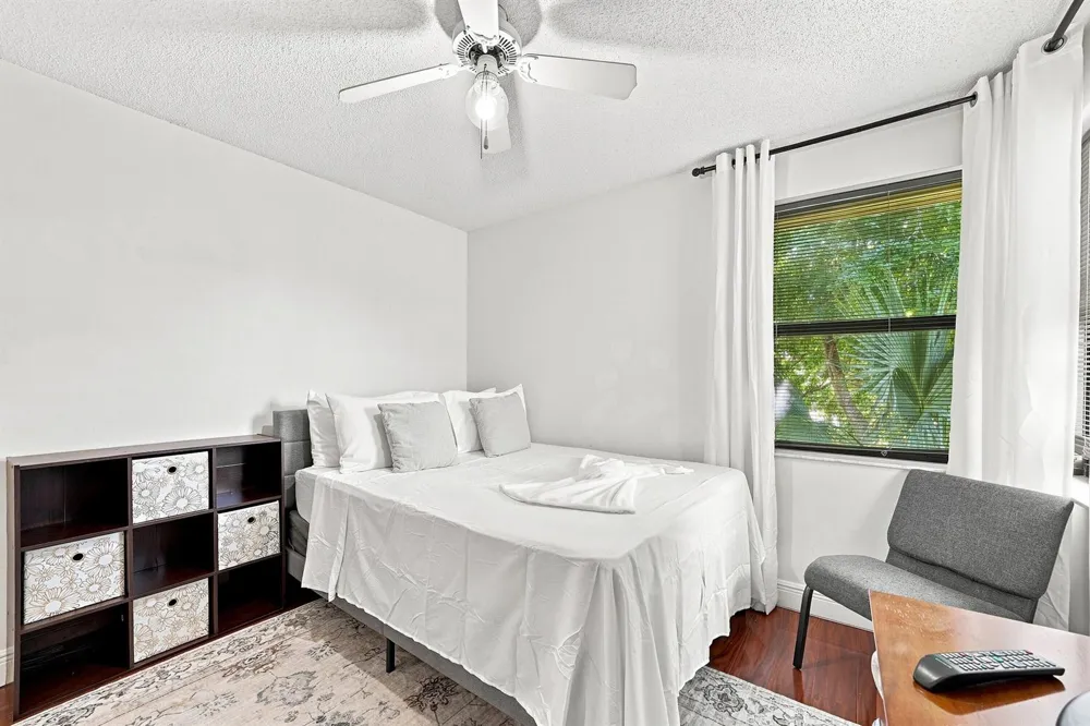 4111 CORAL TREE CIRCLE #321 Coconut Creek, FL 33073