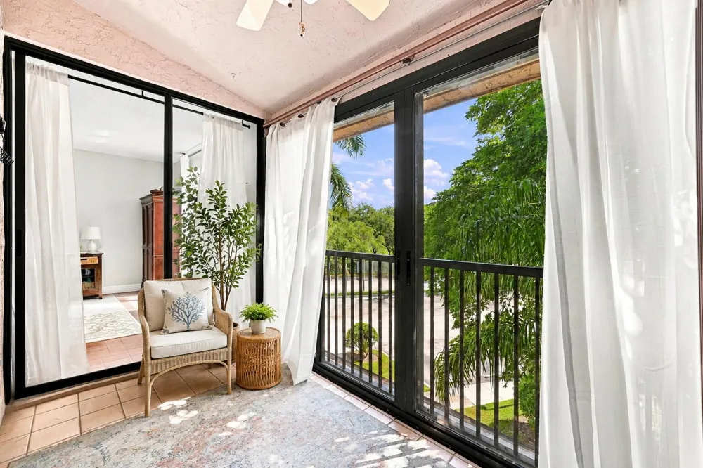 4111 CORAL TREE CIRCLE #321 Coconut Creek, FL 33073