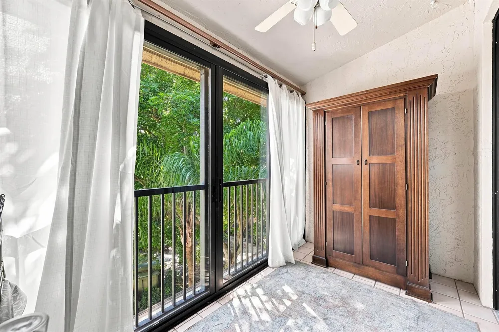 4111 CORAL TREE CIRCLE #321 Coconut Creek, FL 33073