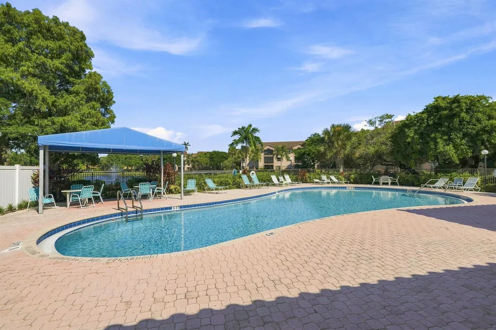 4111 CORAL TREE CIRCLE #321 Coconut Creek, FL 33073