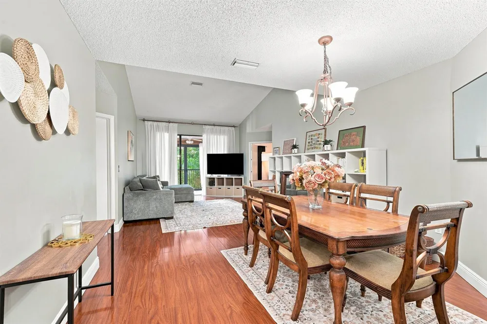 4111 CORAL TREE CIRCLE #321 Coconut Creek, FL 33073