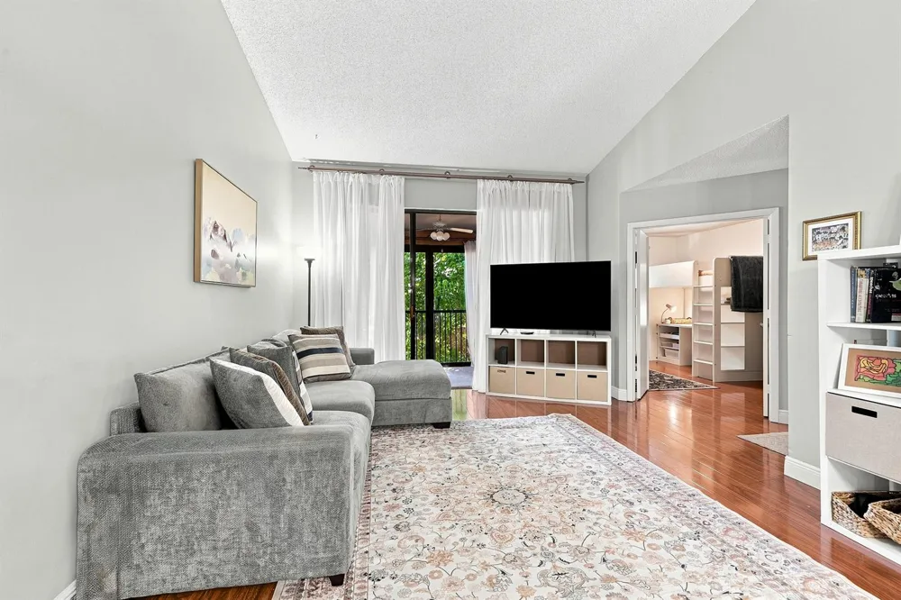 4111 CORAL TREE CIRCLE #321 Coconut Creek, FL 33073