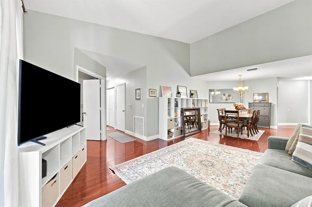 4111 CORAL TREE CIRCLE #321 Coconut Creek, FL 33073