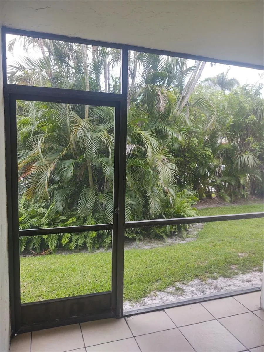 3275 FREDERICK BOULEVARD #12D Delray Beach, FL 33483
