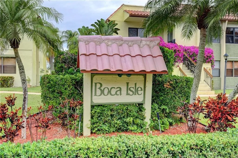3275 FREDERICK BOULEVARD #12D Delray Beach, FL 33483