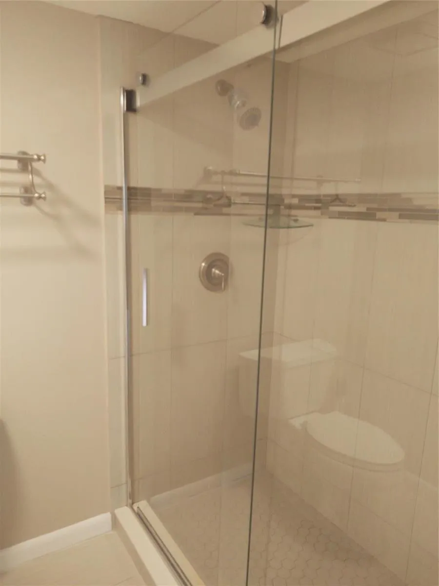 3275 FREDERICK BOULEVARD #12D Delray Beach, FL 33483