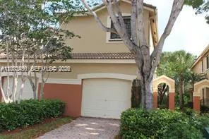 3839 Pond Apple Dr #6