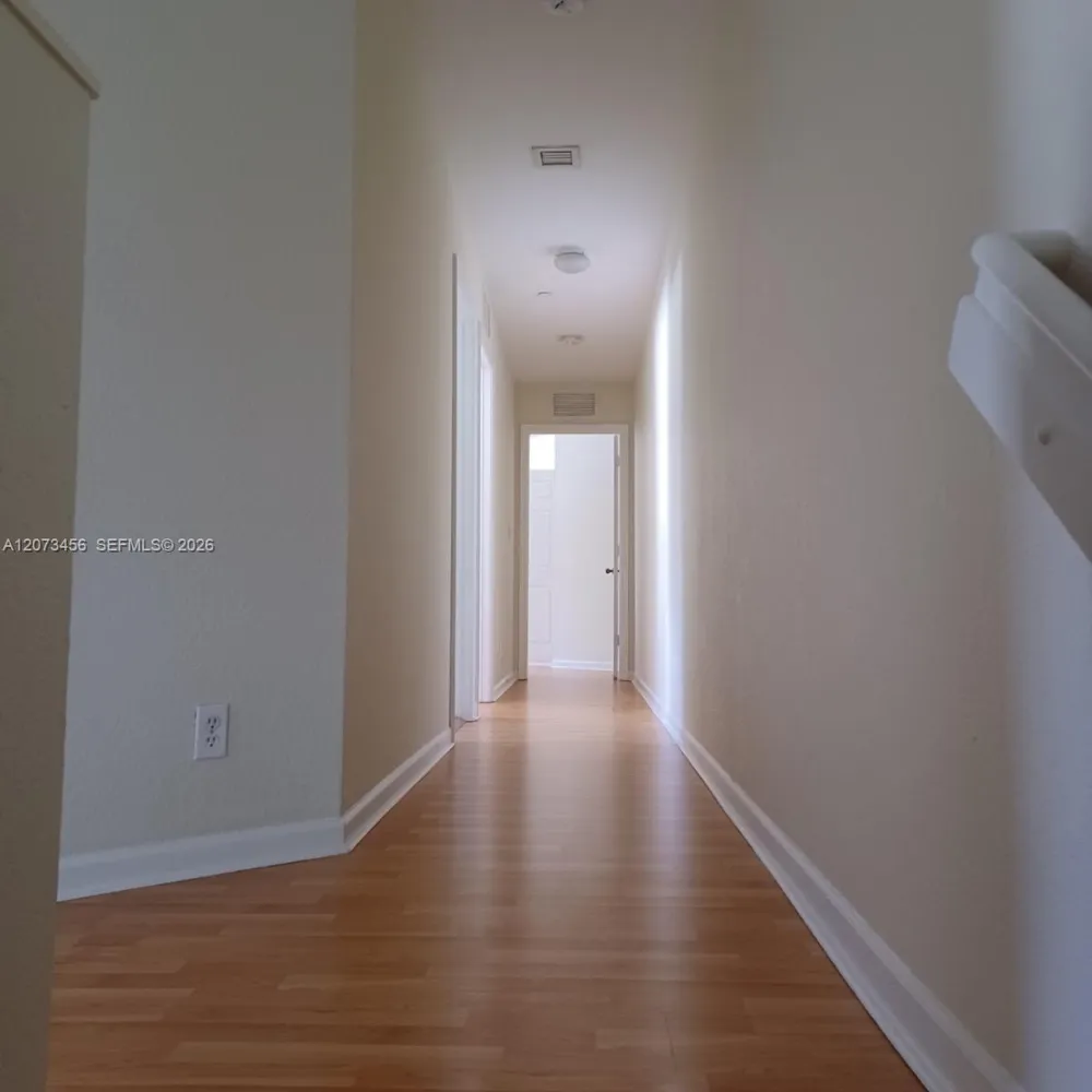 3839 Pond Apple Dr #6 Weston, FL 33332