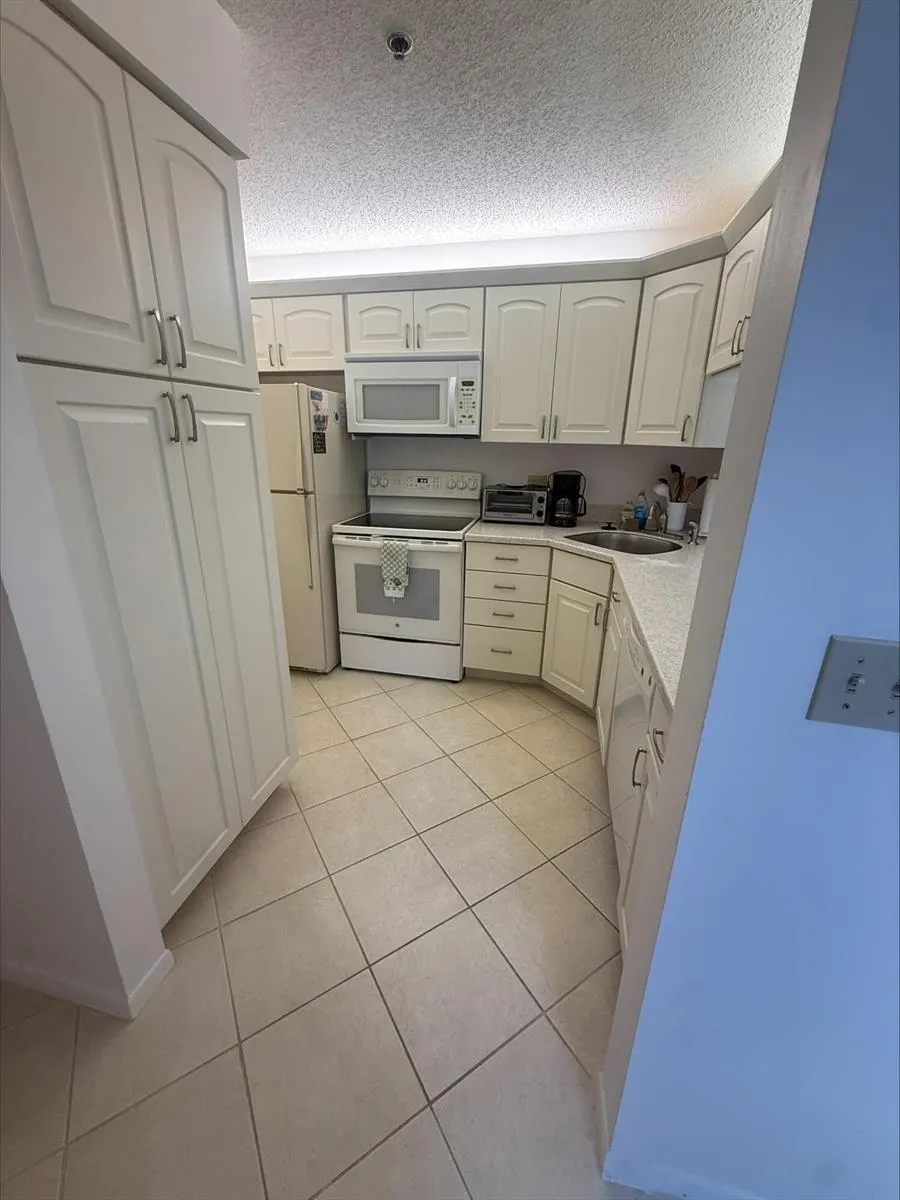 4468 NE Ocean Boulevard #F3 Jensen Beach, FL 34957