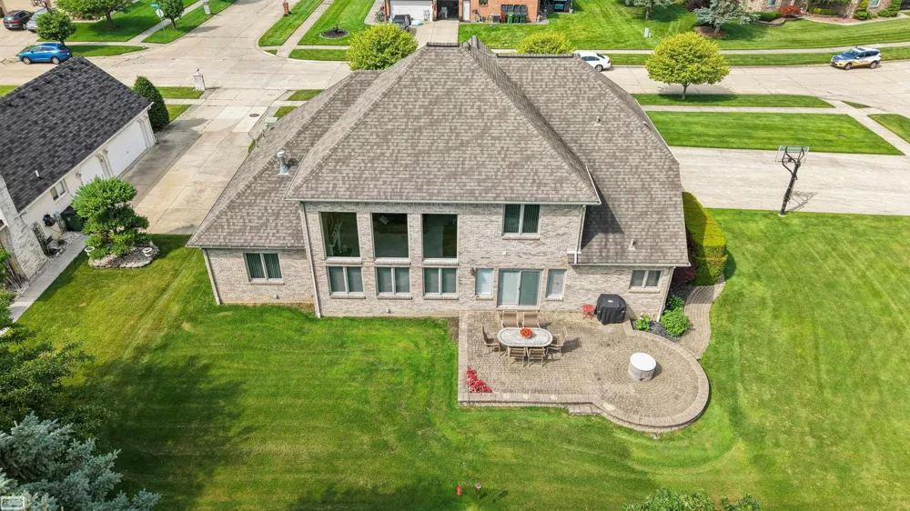 14777 Sparrow Drive Shelby Charter Township, MI 48315