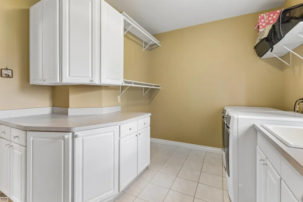 14777 Sparrow Drive Shelby Charter Township, MI 48315